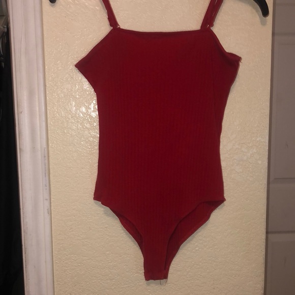 Red textured bodysuit by hearts & hips - Picture 1 of 2